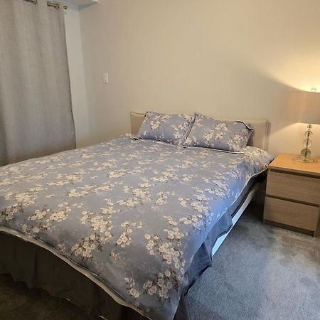 Private 1 Bedroom In Brookswood Langley Exterior foto